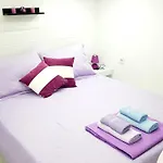 Decumana شقة *