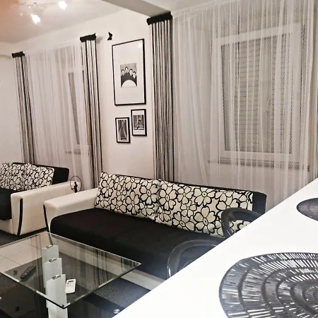 Apartament Decumana Veglia