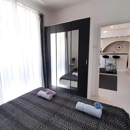 Apartament Decumana Veglia