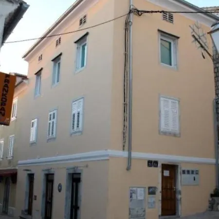 Decumana Apartament Veglia