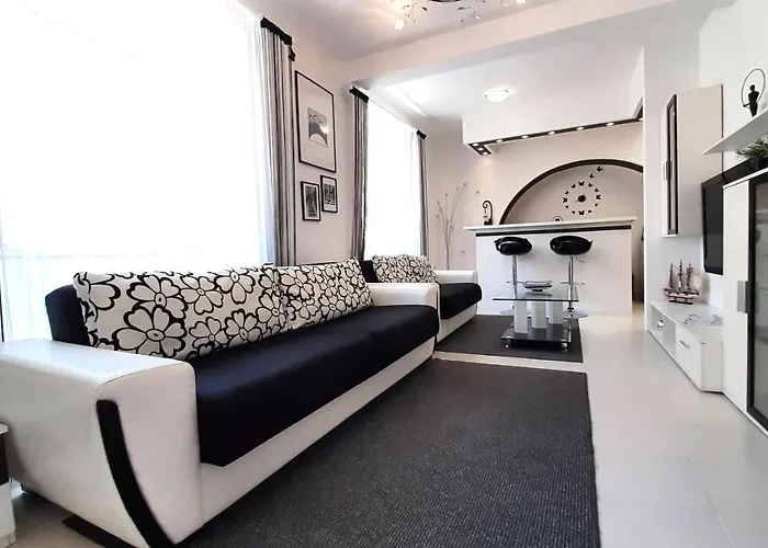 Decumana Apartment Krk Town