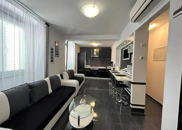 Decumana Apartment Krk Town